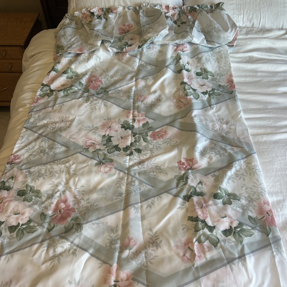 Cottagecore Vtg Springs Home Ruffled Shower Curtain Floral USA Made 66X67